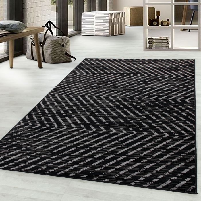 Base Swift vloerkleed laagpolig rechthoek 120x170cm zwart