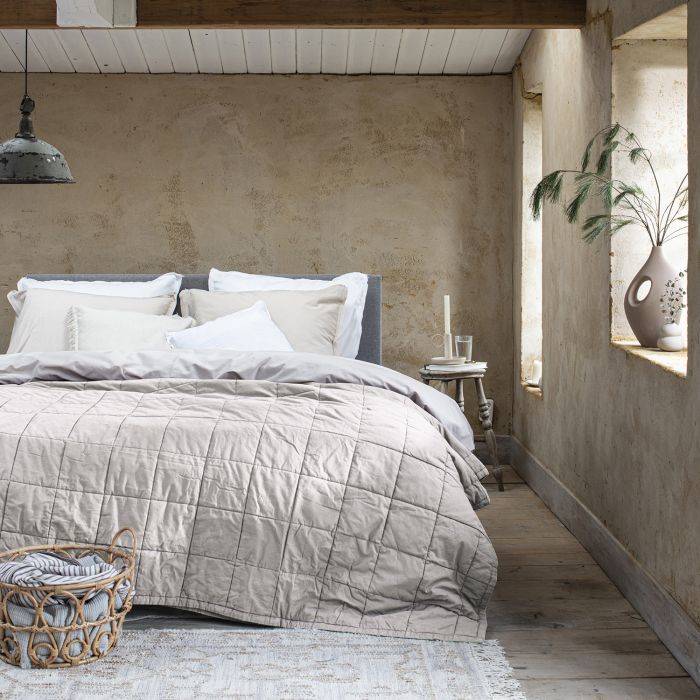 Cinderella Moon bedsprei 220x270cm zandkleur