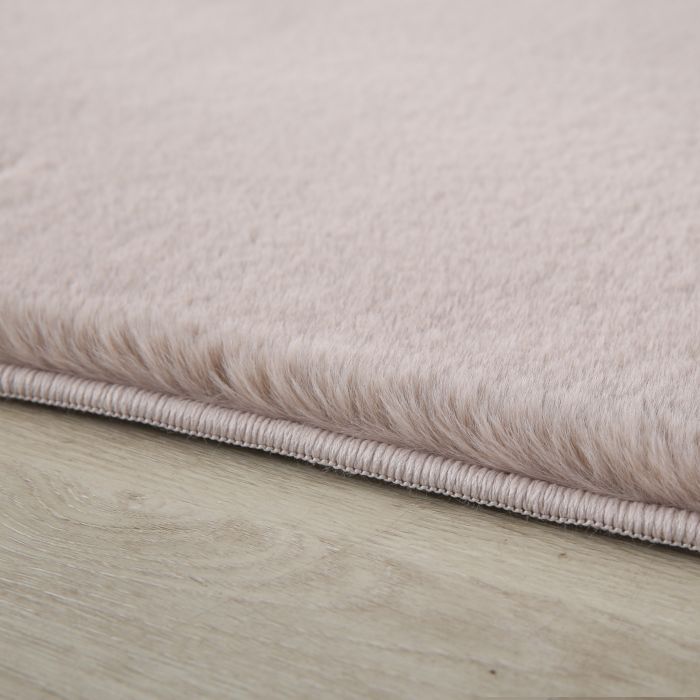 Pouffy vloerkleed fluffy hoogpolig rechthoek 120x170cm beige