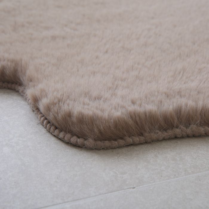Caty Dino effen kindervloerkleed fluffy hoogpolig 80x100cm beige
